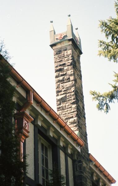 Custom Copper hanging style gutters with custom brackets by FM Enterprises Inc. All rights reserved.